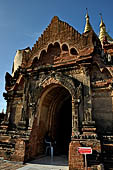 Bagan Myanmar. Dhammayazika pagoda. 